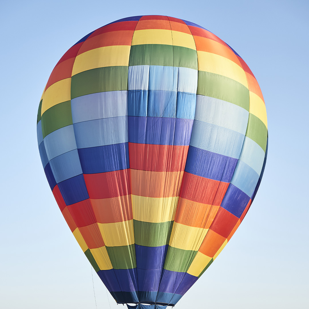 What to do between the morning and evening balloon flights ?